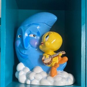 Looney Tunes Tweety and Moon Figurine
